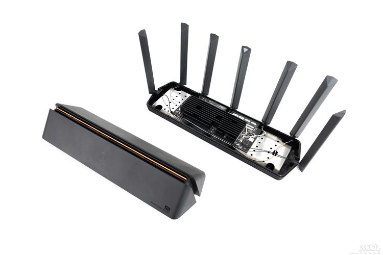 小米AIoT路由器AX3600开箱拆解 内部做工与散热设计全解析