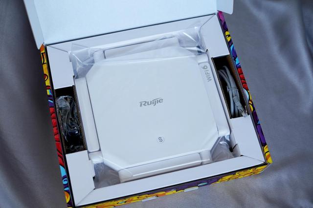 老牌路由器厂商发力WiFi 6，锐捷星耀X32性价比惊人，直呼真香